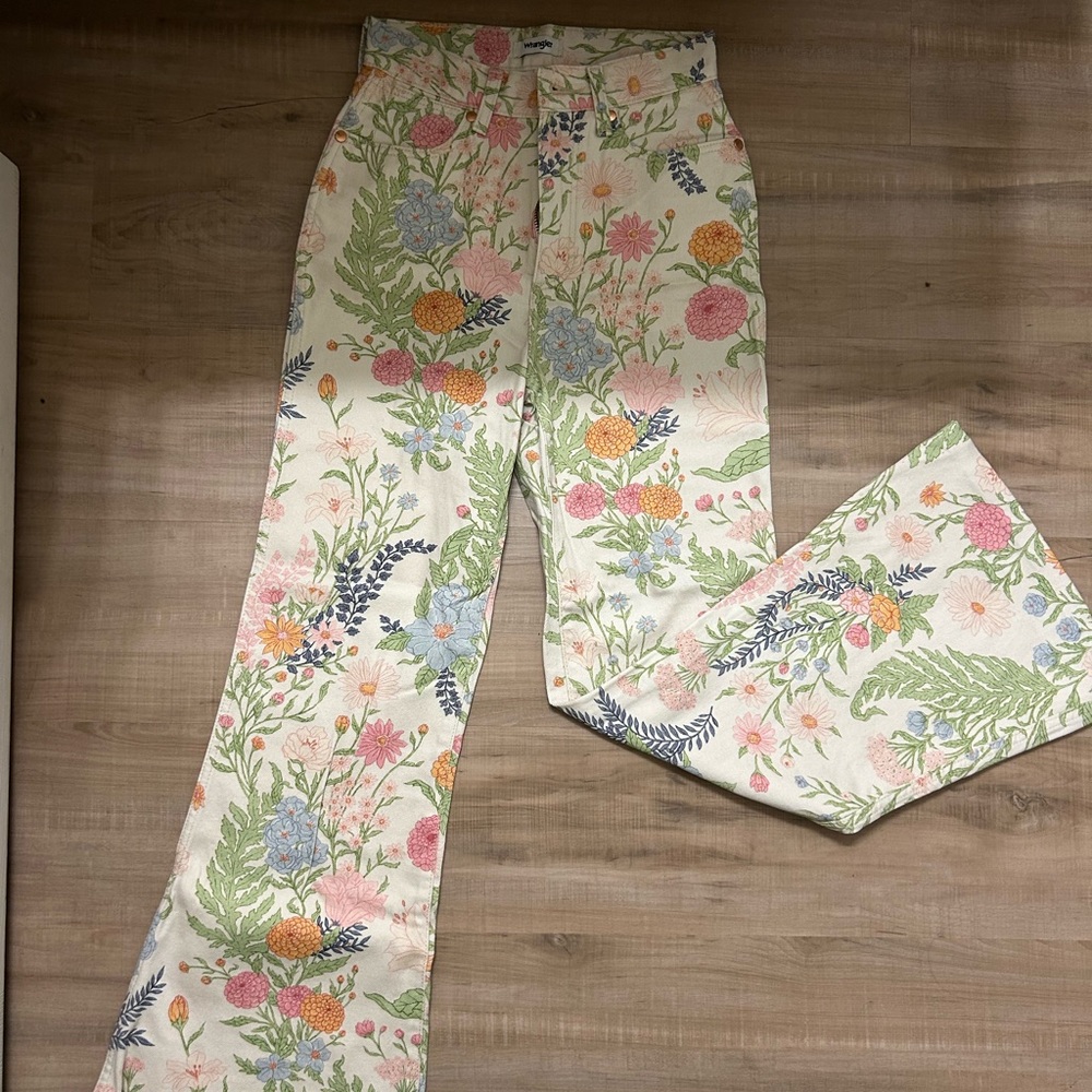 Wrangler Cream Floral Wide Leg Jeans